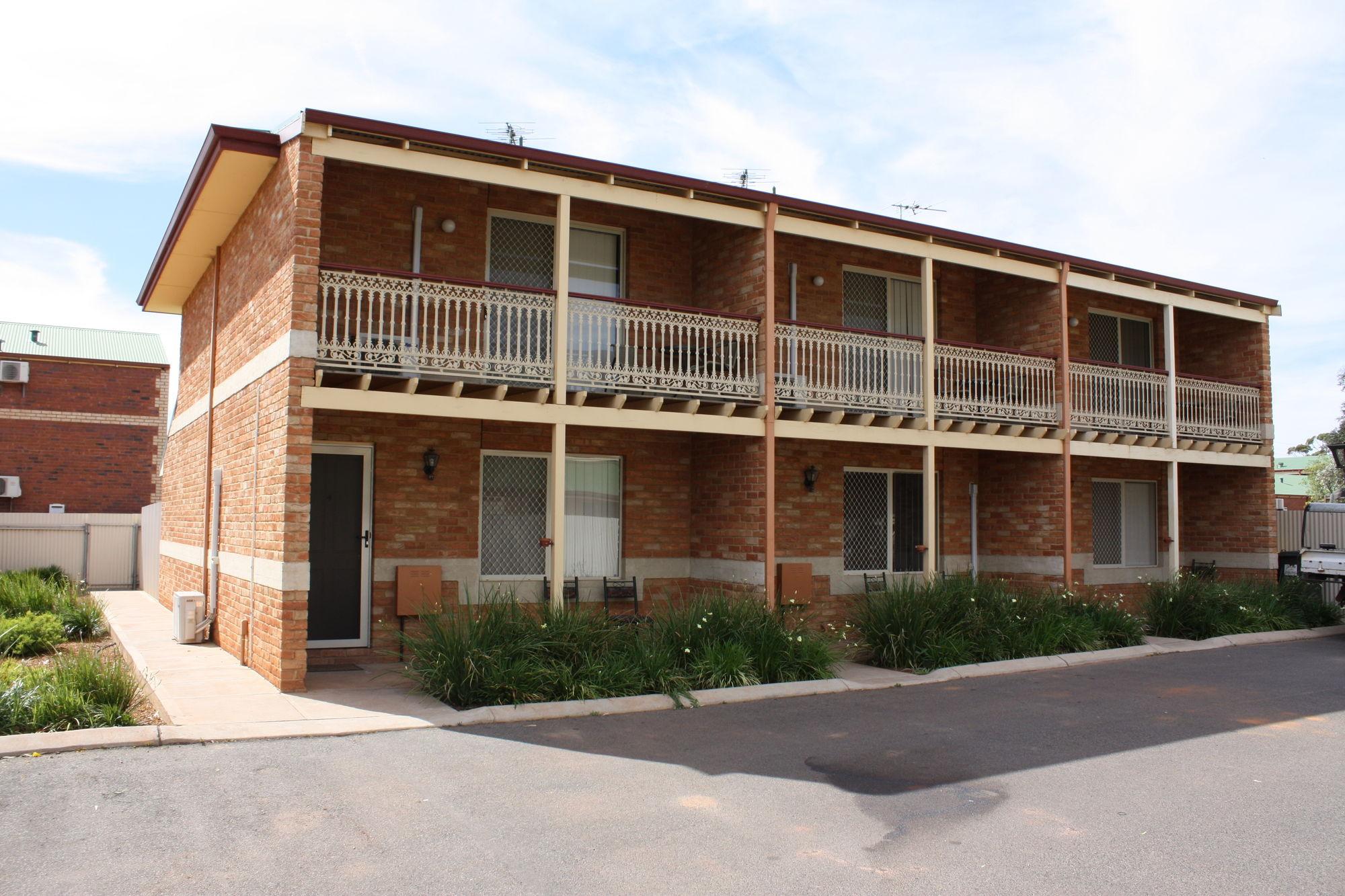 Quality Inn Railway Motel Kalgoorlie Exterior foto