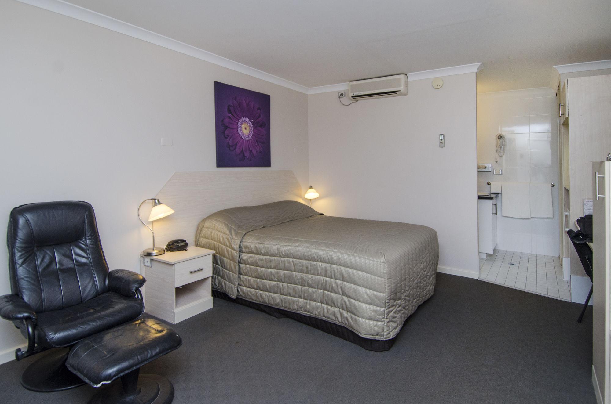 Quality Inn Railway Motel Kalgoorlie Exterior foto
