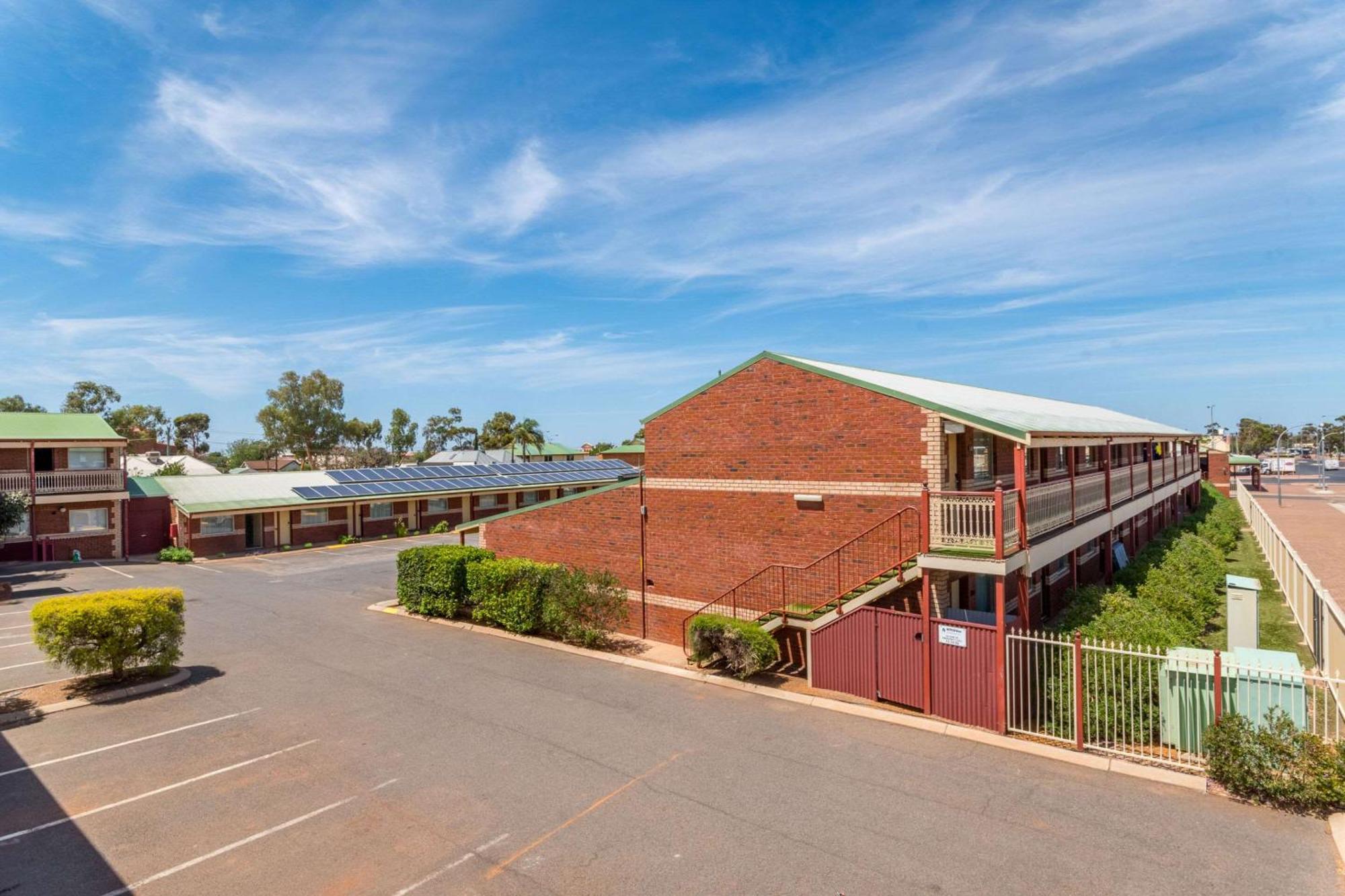 Quality Inn Railway Motel Kalgoorlie Exterior foto